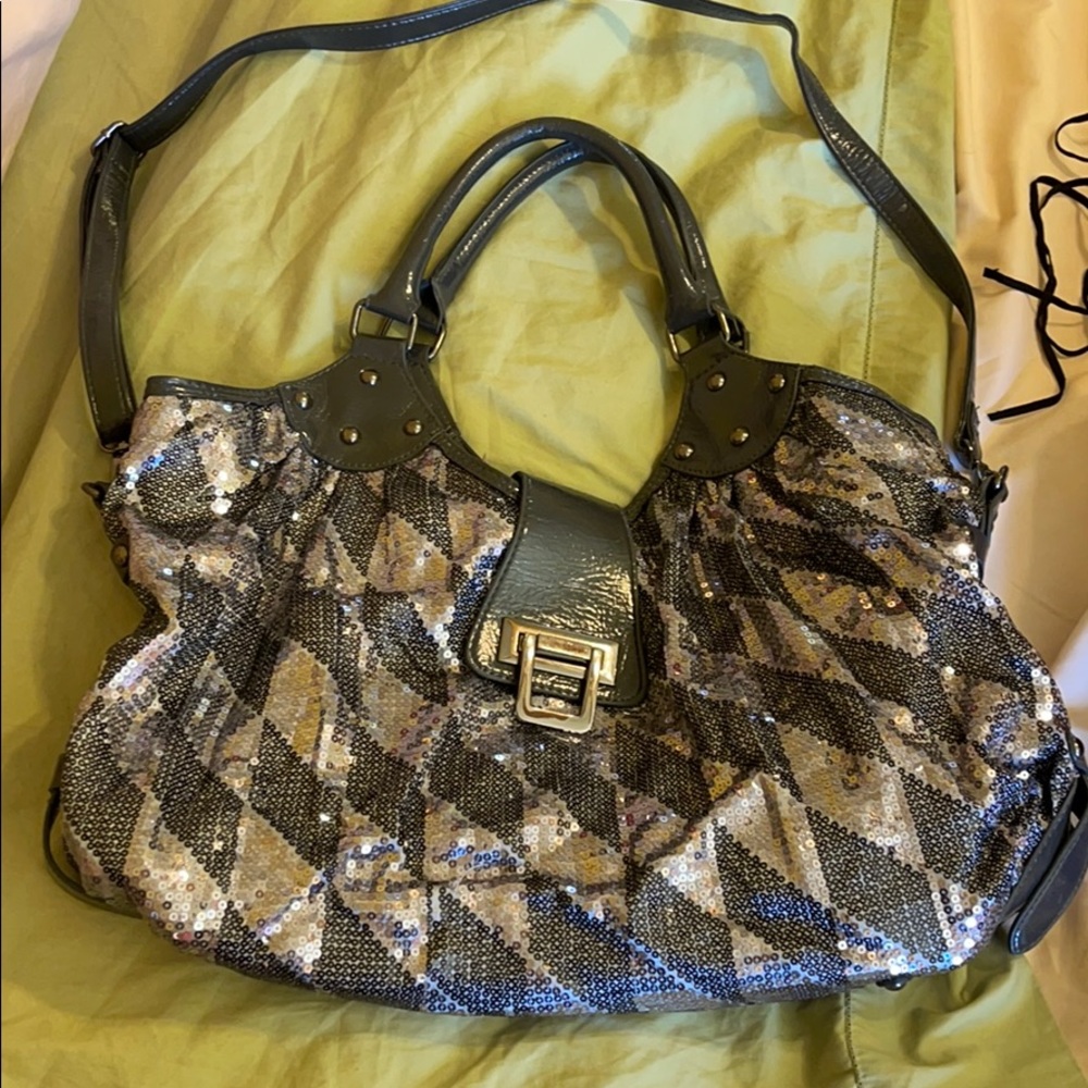 Hand bag